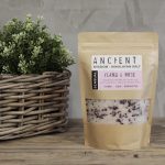 Himalayan Bath Salt Blend 500g – Sensual Sensual: Ylang Ylang eterinis aliejus ir rožių žiedlapiai + Kokosų aliejus - Image 2